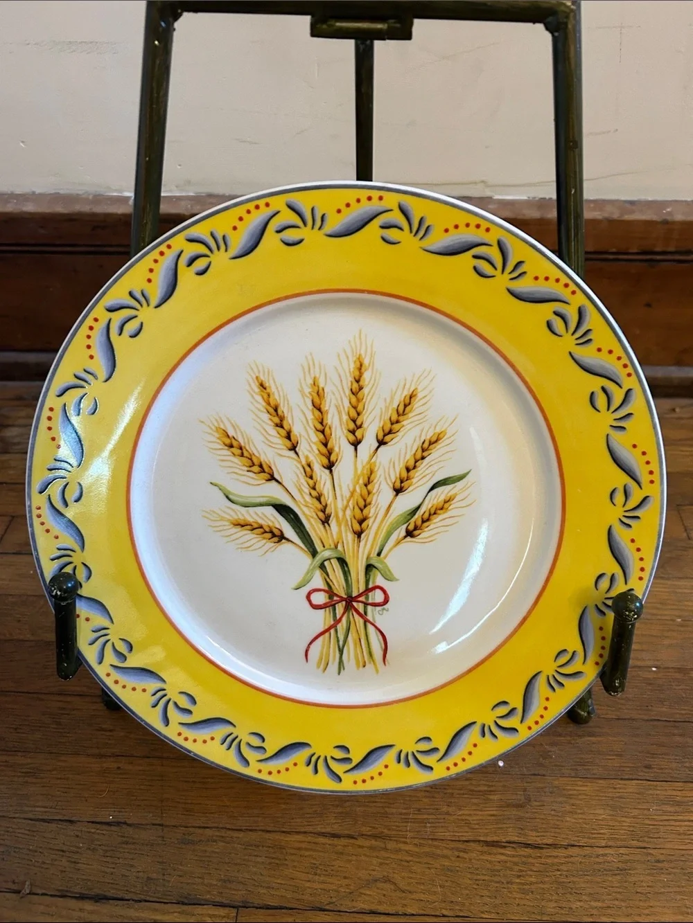 Claire Murray Yellow Wheat Motif Decorative Serving plate EUC